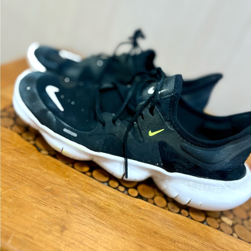 Nike Black and White Athletic Shoes